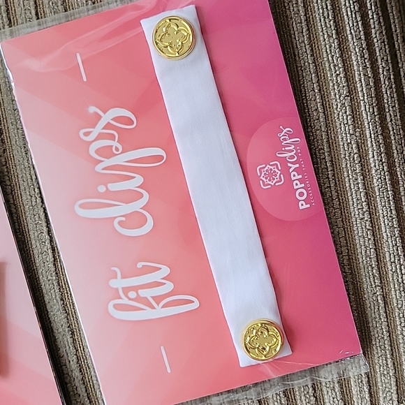 Poppy Clips! Brand new! - Picture 3 of 8